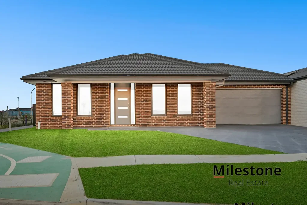Clyde 4Phòng ngủ Metricon-Built Parkside Masterpiece: Spacious Living Meets Modern Elegance!