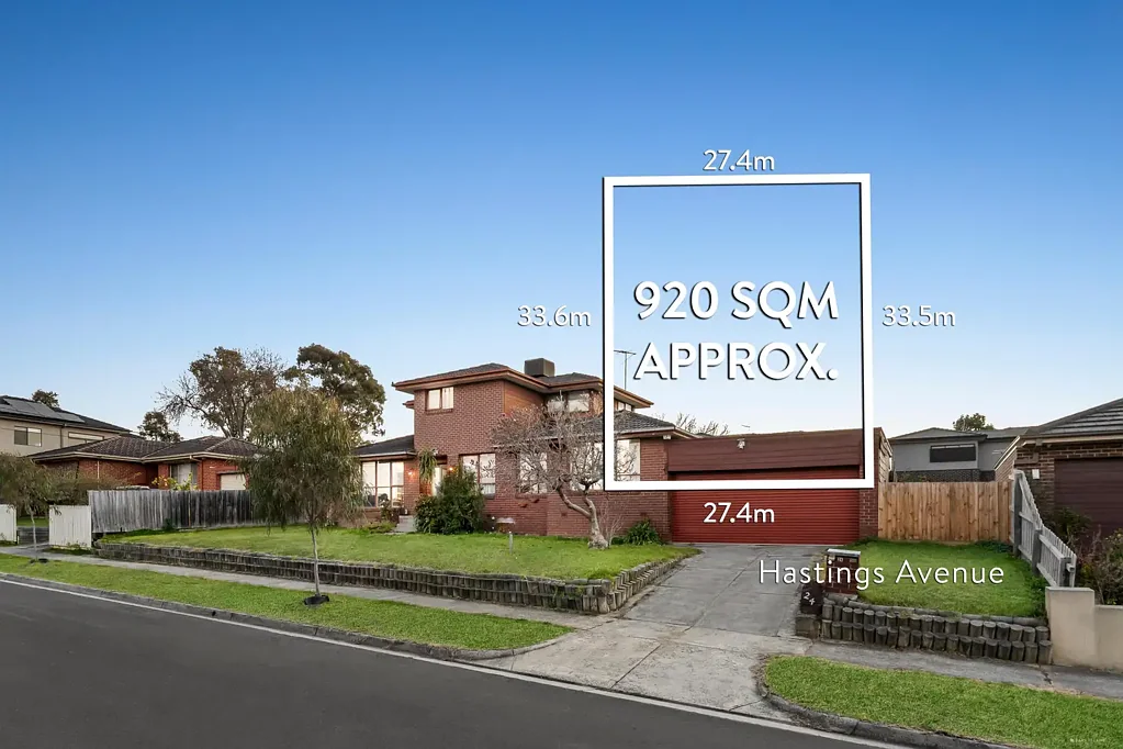 Blackburn South 5 Bedroom Grand Family Home Ready for a New Lease of Life
