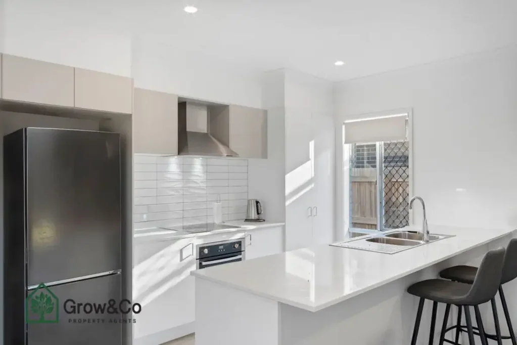 South Maclean 3 Bedroom Entry level 3 bedroom home in hyper growth area - Investor Delight or beautiful Family Home