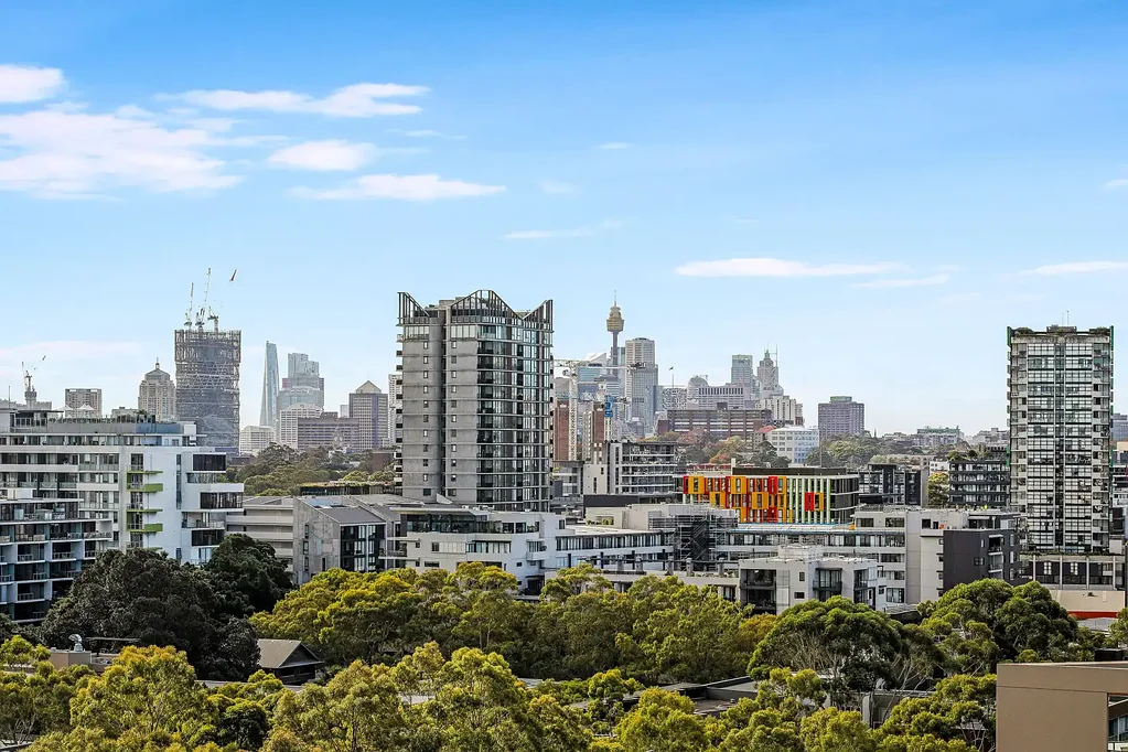 Zetland 2房 设计师厨房 CaesarStone台面 城市全景视野 开放式客厅阳台 高端健身房水疗 UNSW便捷邻旁 Panoramic View Apartment With Study