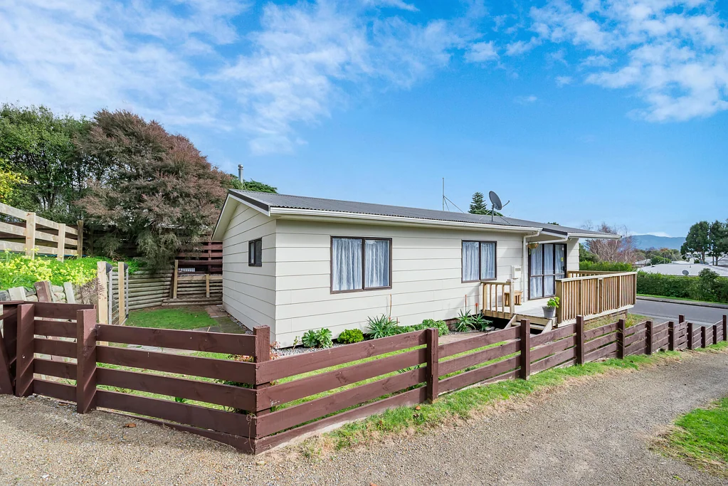 Paraparaumu 3Habitaciones Affordable Living. Big Opportunity.