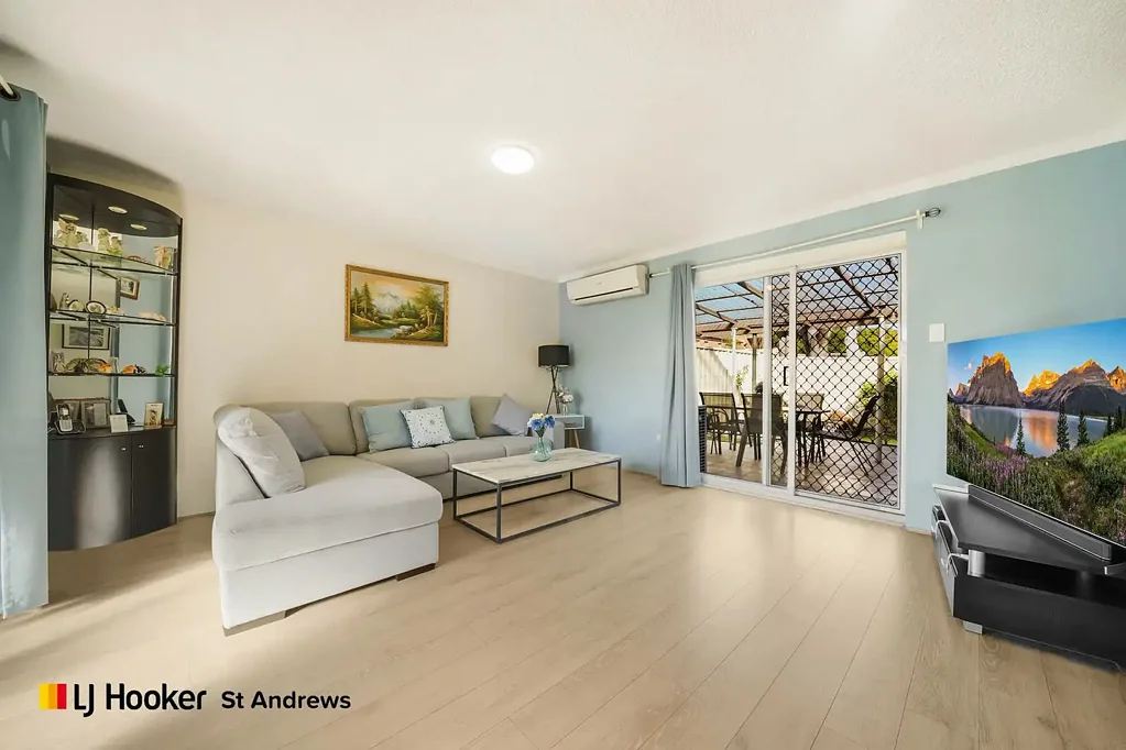 Macquarie Fields 3Moenga SUNLIT VILLA LIVING IN A CONVENIENT CENTRAL LOCATION