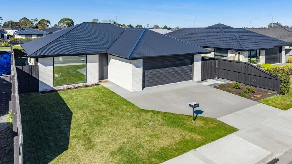 Woodend 3 Slaapkamer Modern Living in Ravenswood