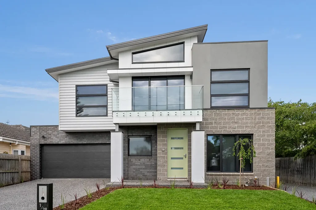 Modern Three Bedroom Townhouse