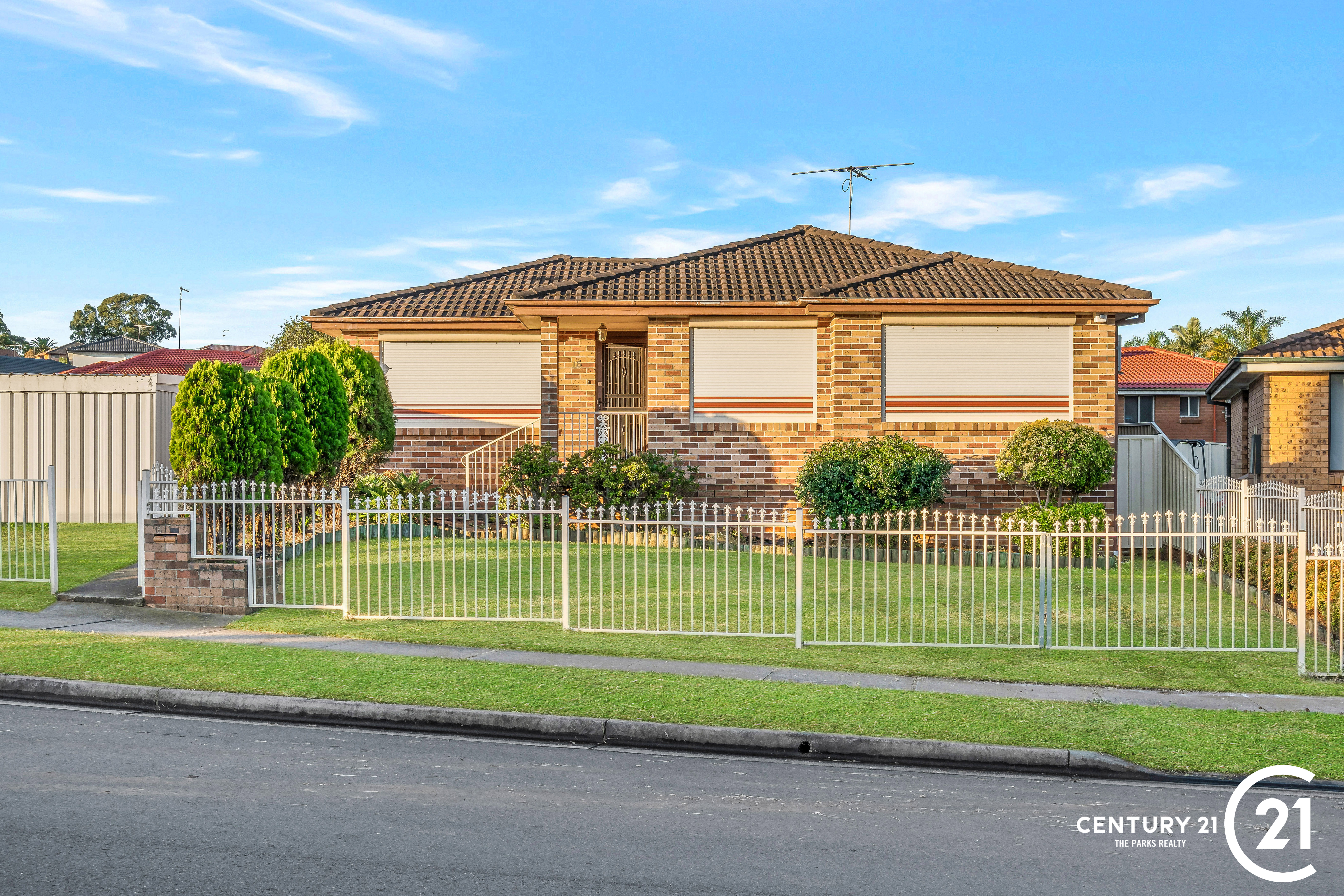 15 DRANSFIELD RD, EDENSOR PARK NSW 2176, 0房, 0浴, House