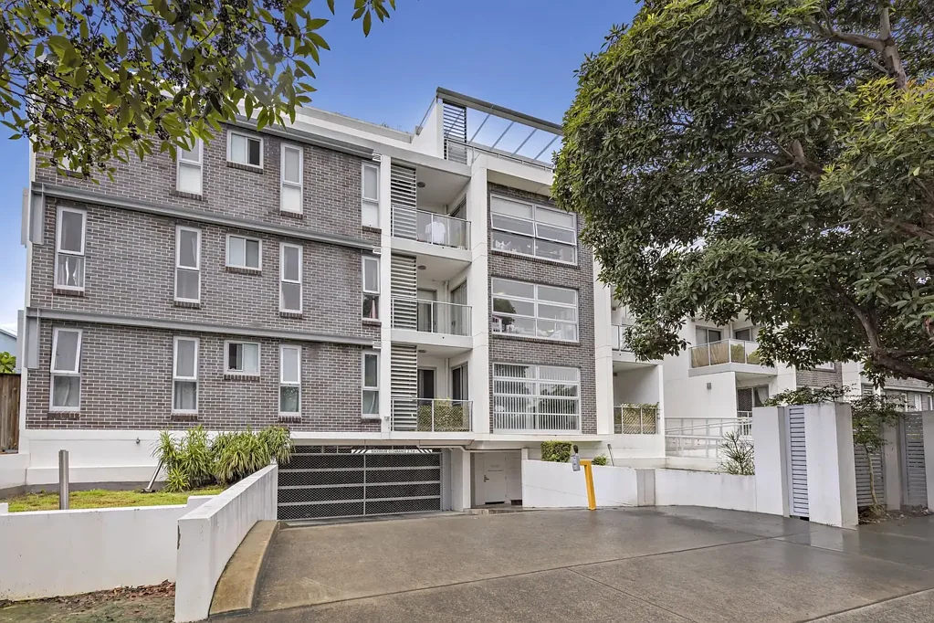 Homebush West 2कमरा Top Floor Penthouse | Expansive 138sqm Corner Residence with Olympic Park Views