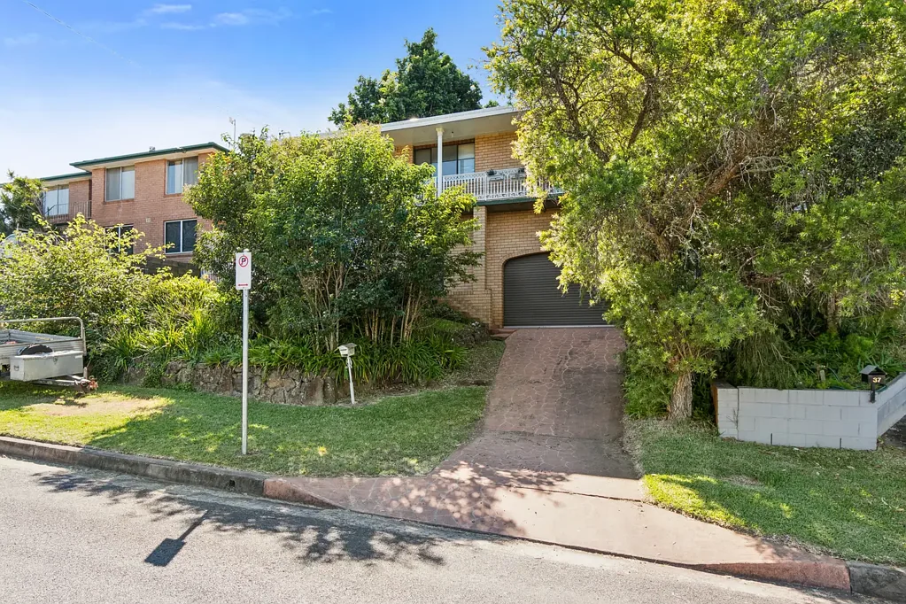Dapto 4Zimmer Unlock the Potential at 35 Bright Parade, Dapto