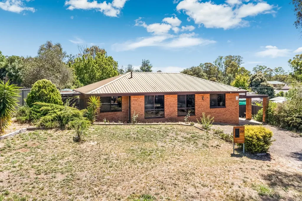 23 Lowe Street, Kangaroo Flat, VIC 3555