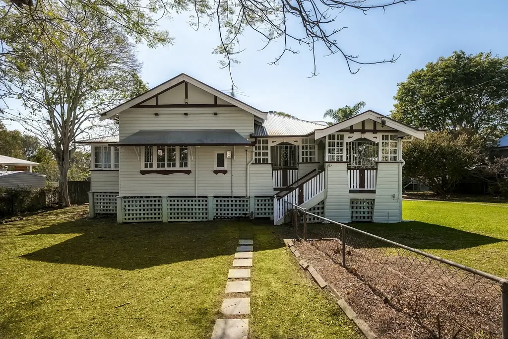 Northgate 4Moenga A Queenslander of Character. A Block of Possibility.
