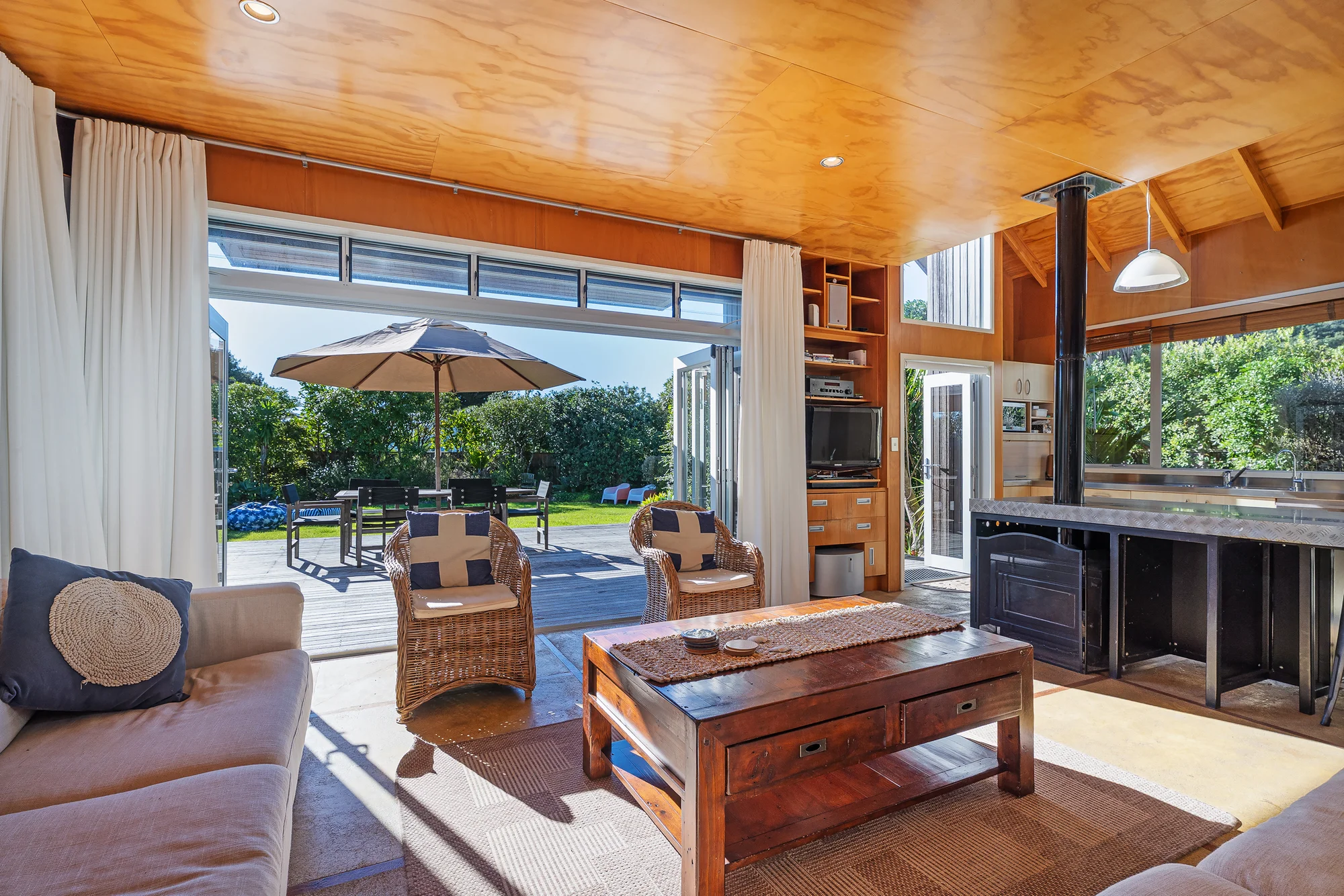 111 Pacific Parade, Matarangi, Thames-Coromandel, 4 Bedrooms, 2 Bathrooms, House
