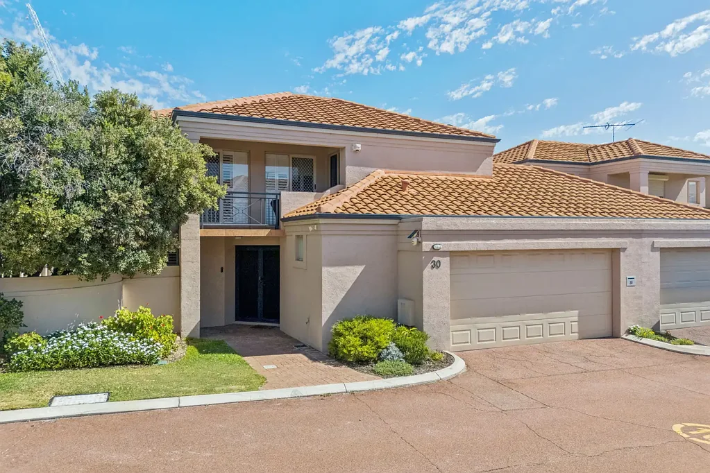 30/160 West Coast Drive, Sorrento, WA 6020