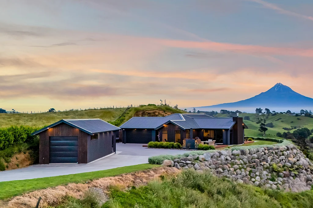 Lepperton 3房  Impressive lifestyle package with stunning vista