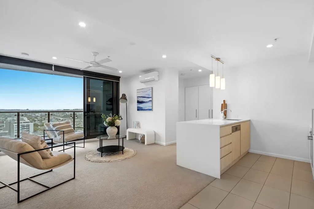31308/300 Old Cleveland Road, Coorparoo, QLD 4151