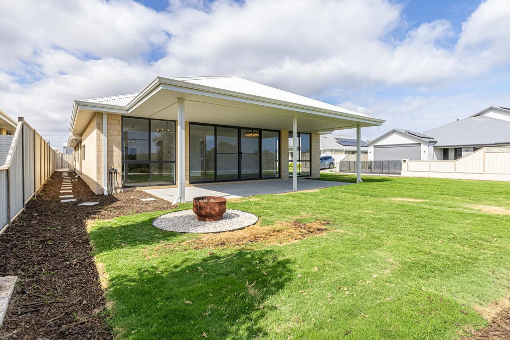 Australind 4房  LOCATION, LOCATION, LOCATION