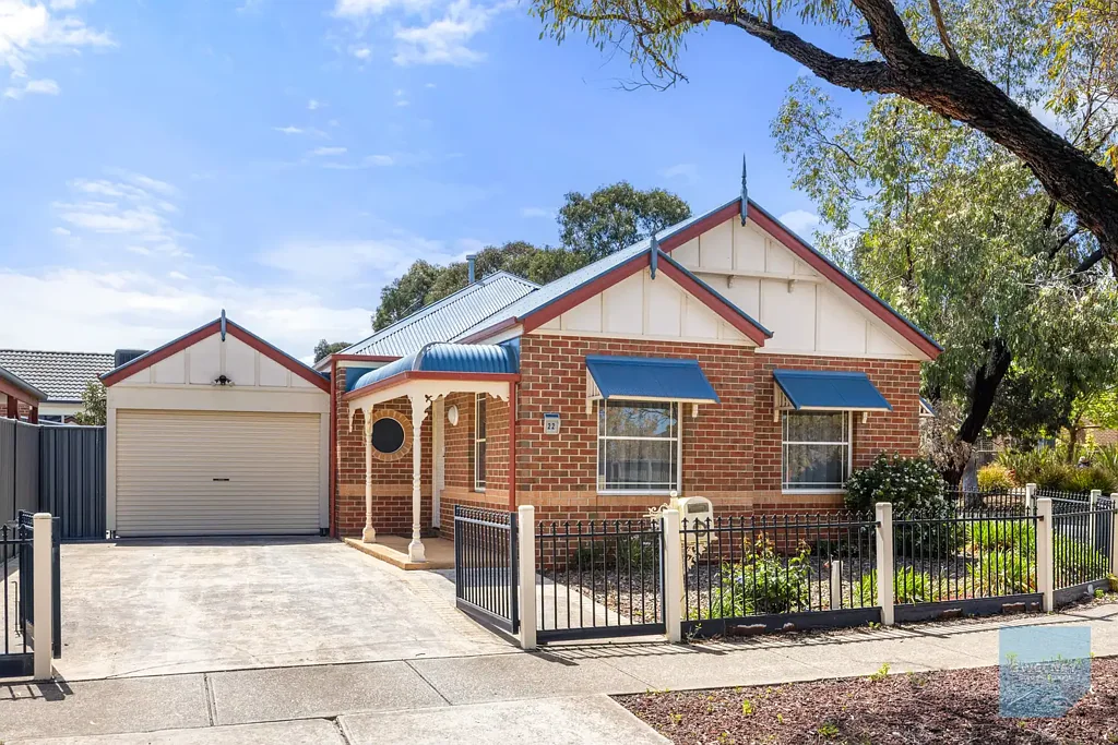 22 Scarvell Crescent, Caroline Springs, VIC 3023