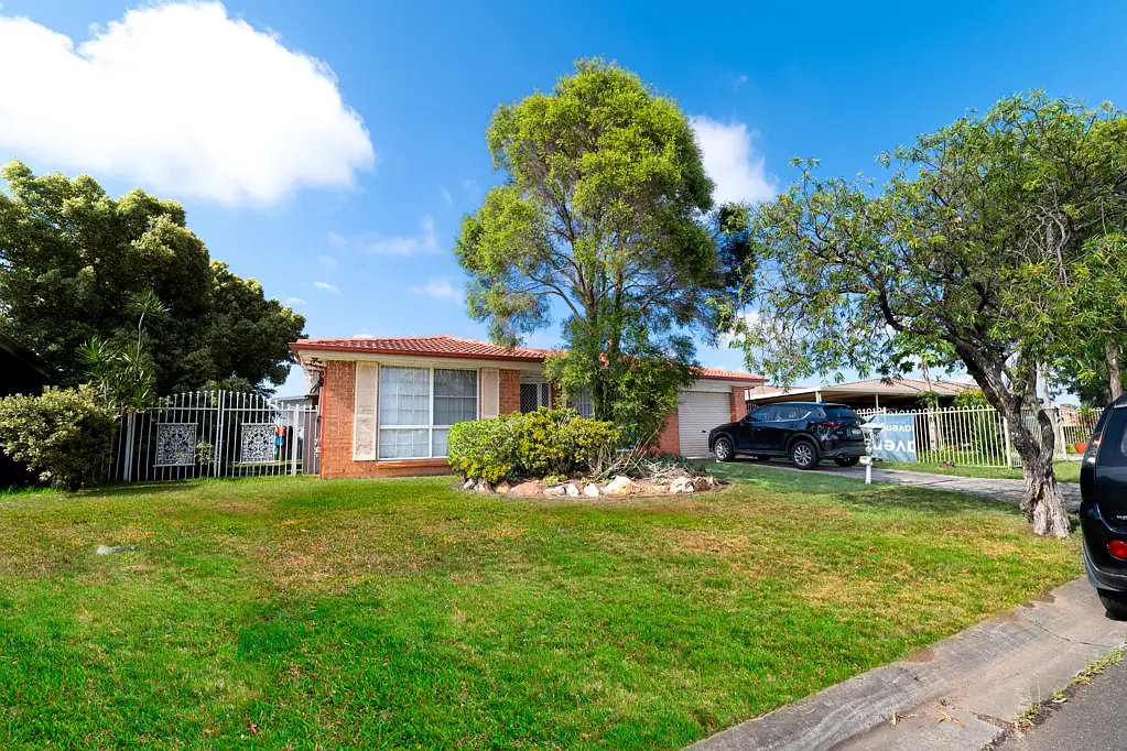 19 Wraysbury Place, Oakhurst, NSW 2761