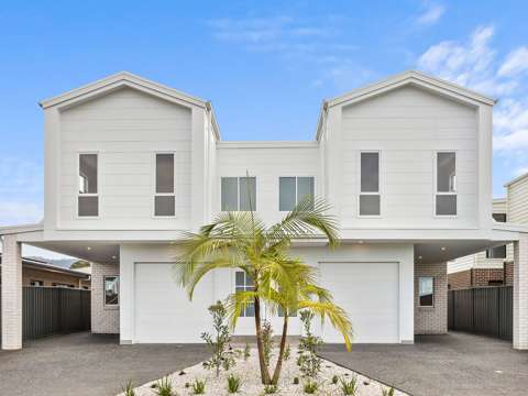 For Lease: Stunning 5-Bedroom Duplex in Badagarang - $750/week
