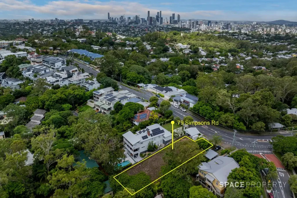 Bardon Build on the slope. Live in the treetops. Look across the valley.