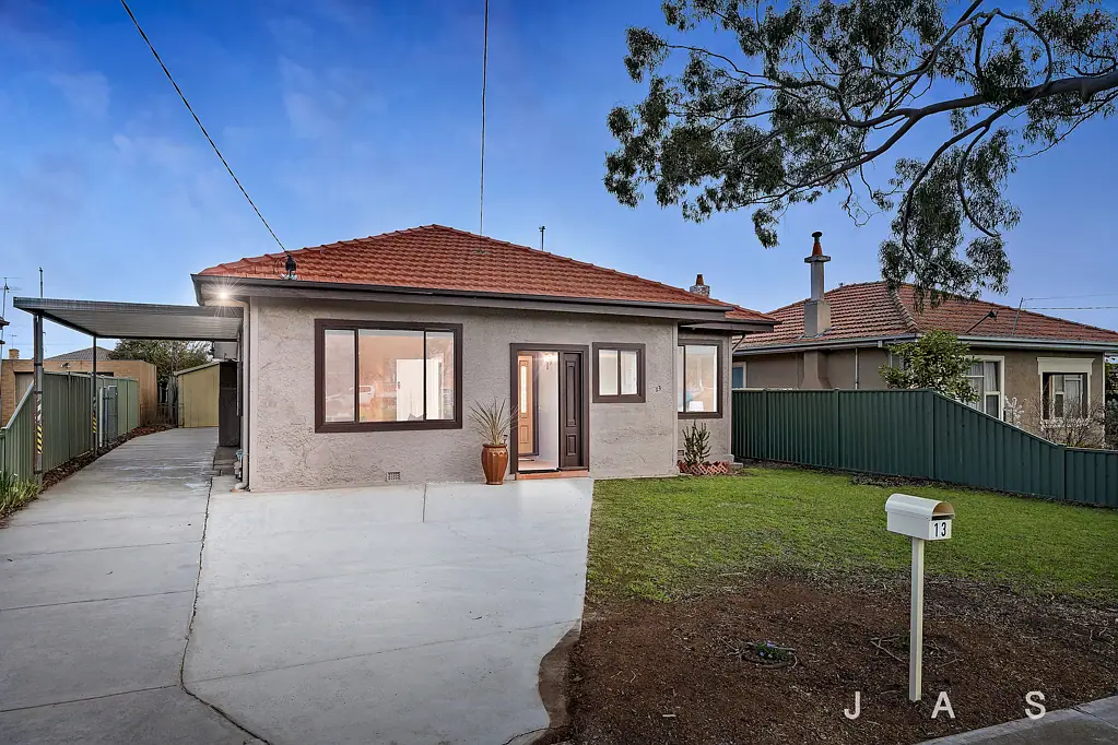 13 Leith Avenue, Sunshine, VIC 3020