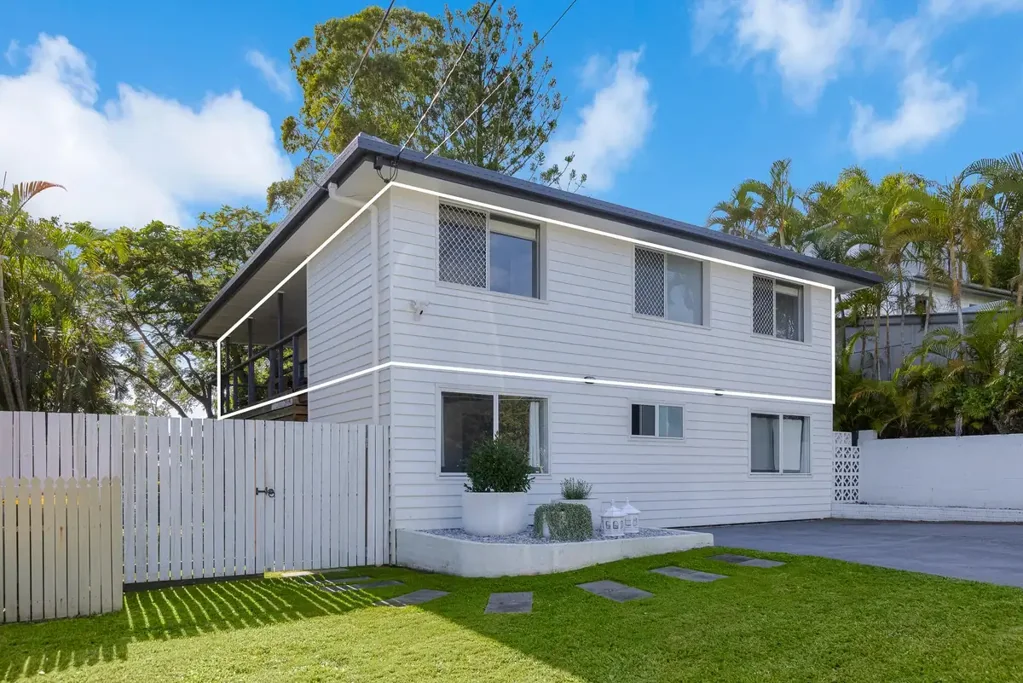 Fully Furnished, Renovated Upstairs Home in Tugun - All Utilities Included!