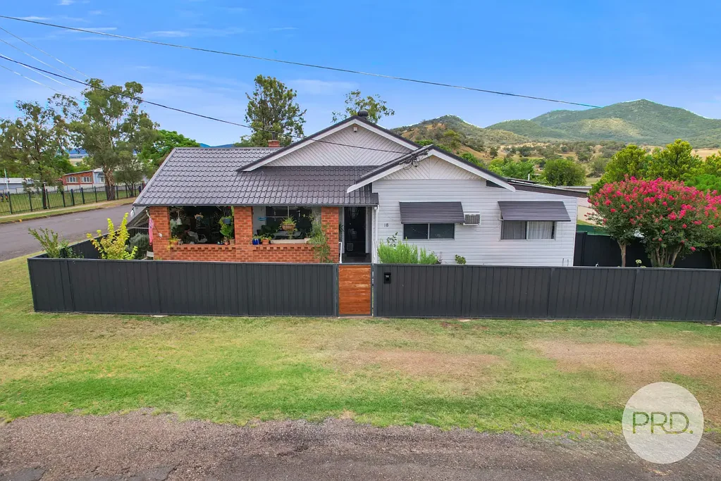18 Anzac Parade, Werris Creek, NSW 2341