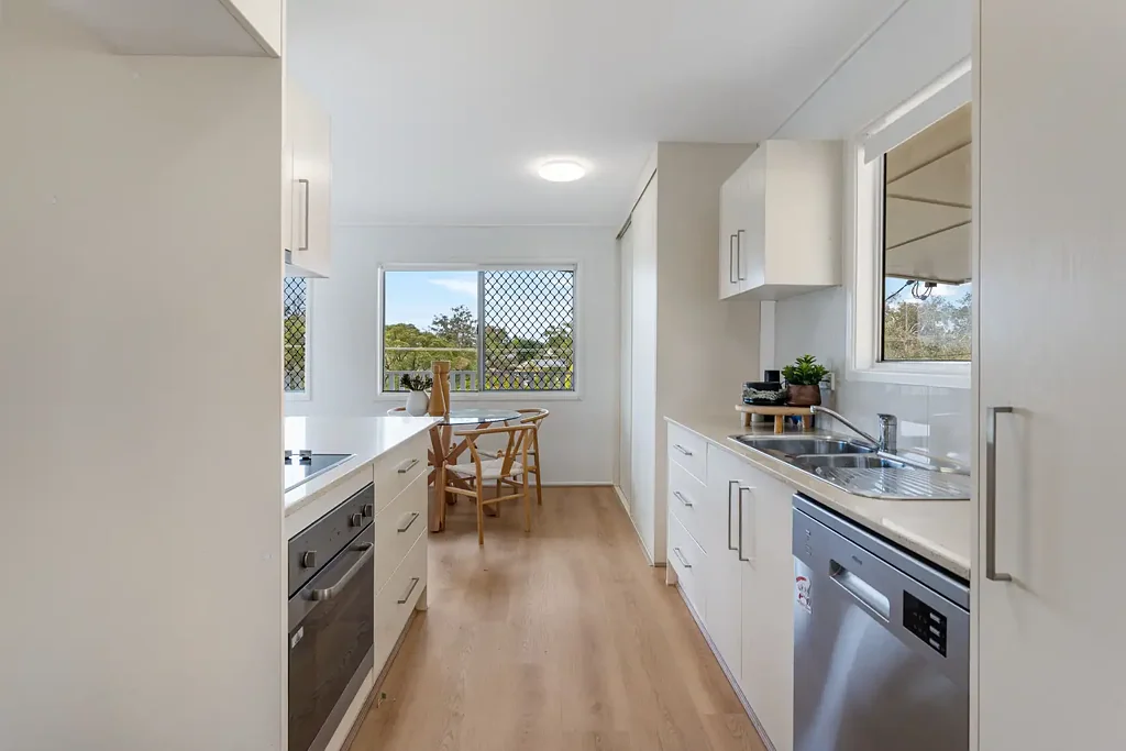 Ashmore 3 Bedroom Warm, Character-Filled Home on a Generous 539m² Block.