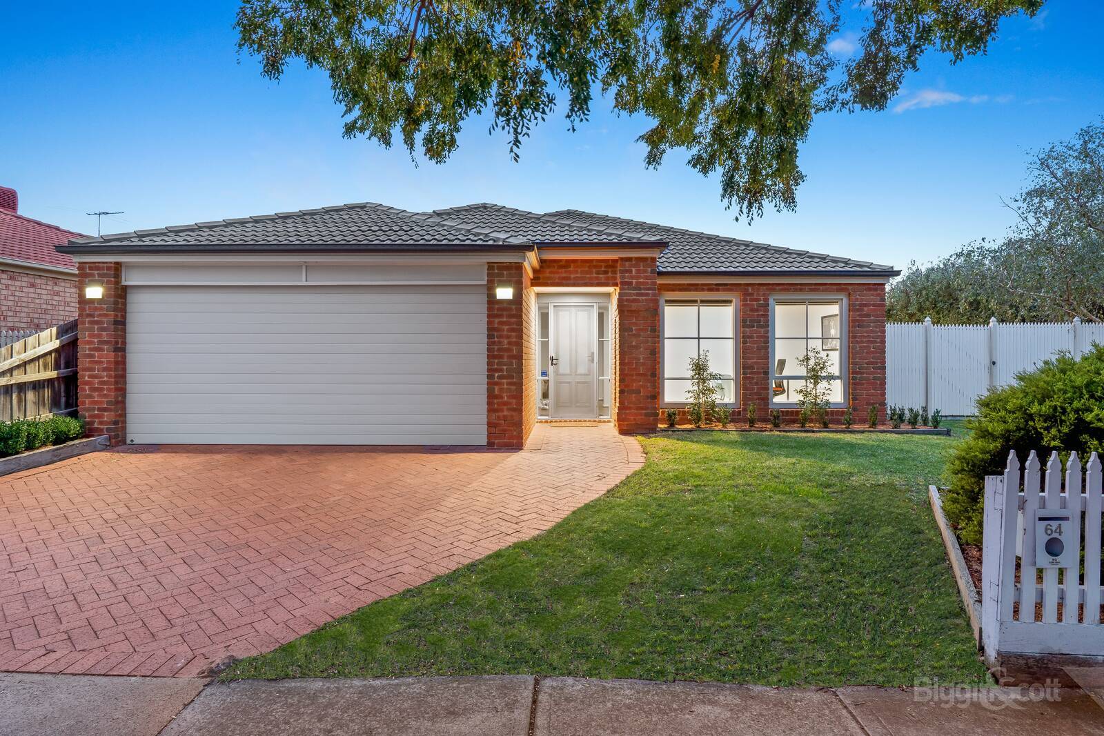 64 GALLOWAY DR, NARRE WARREN SOUTH VIC 3805, 0 Kuwarto, 0 Banyo, House