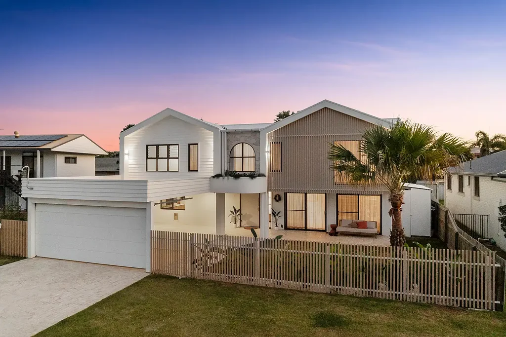 Kingscliff 5chambre Luxury Coastal Living with Flexible Dual Living in the Heart of Kingscliff