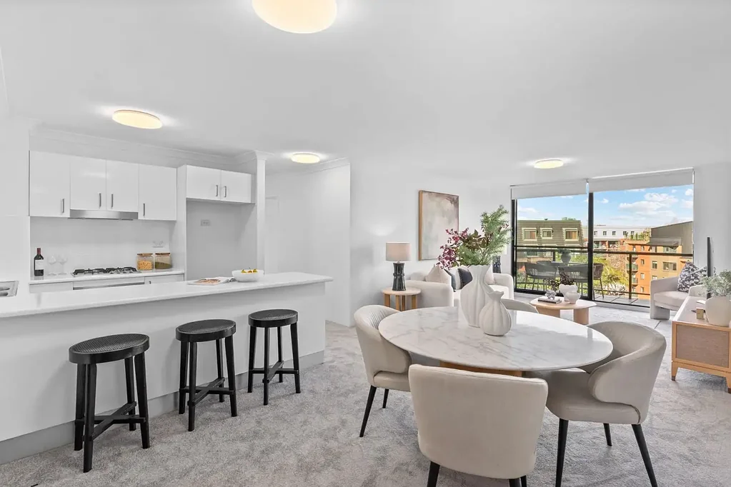 8605/177-219 Mitchell Road, Erskineville, NSW 2043