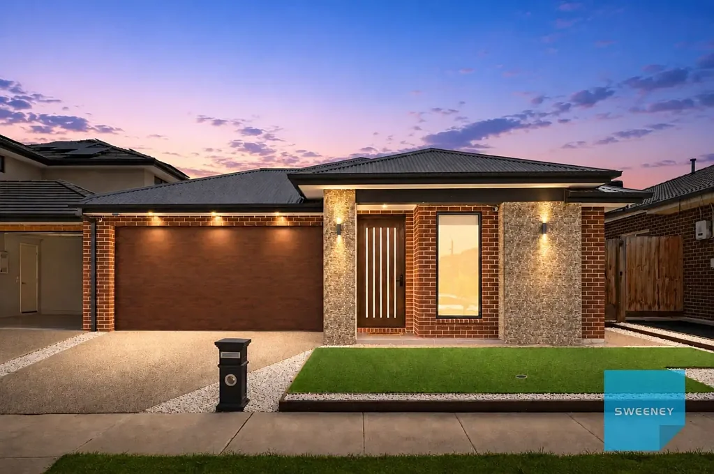 Fraser Rise 4 Slaapkamer Modern Family Excellence with Two Master Suites