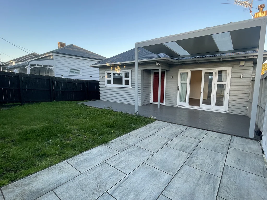 Convenient Ellerslie Living - 3 Bedroom Home