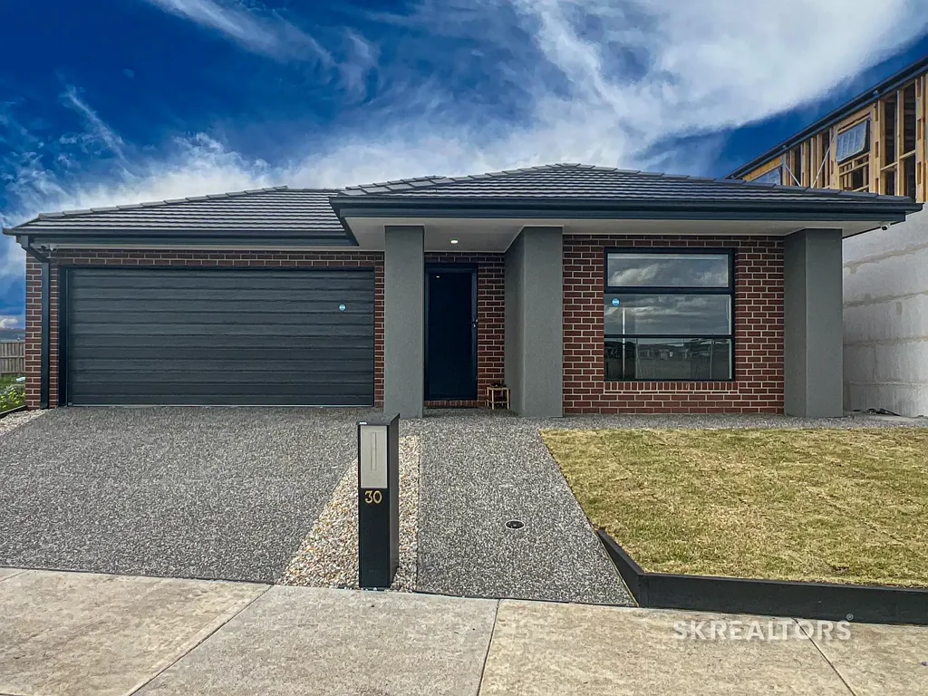 Family Comfort Meets Prime Location