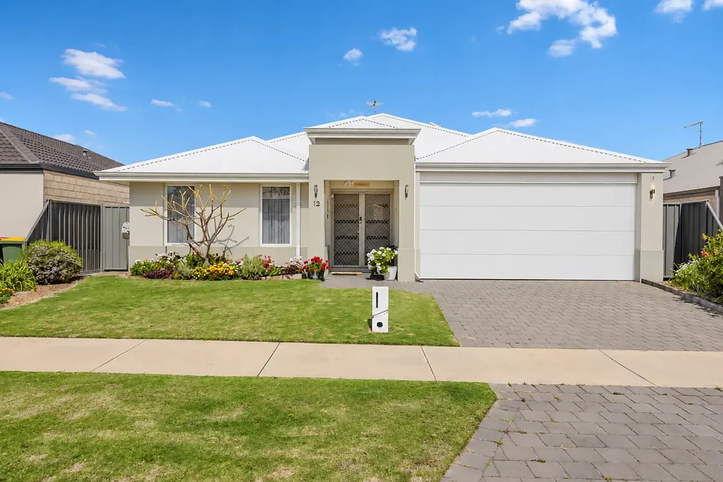 Yanchep 3બેડરૂમ Beautifully Presented & Ready to Call Home
