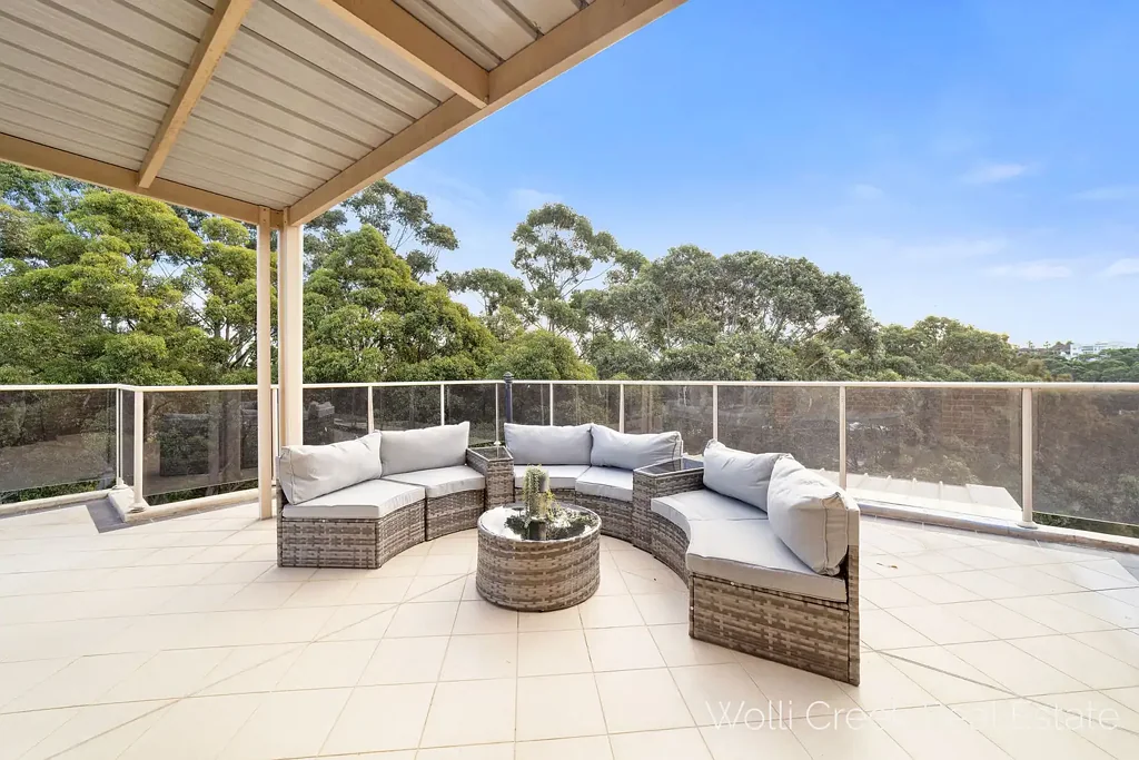 Wolli Creek 4Zimmer Penthouse Living with Stunning City Views