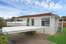 8 Hawkins Street, Meadowbank