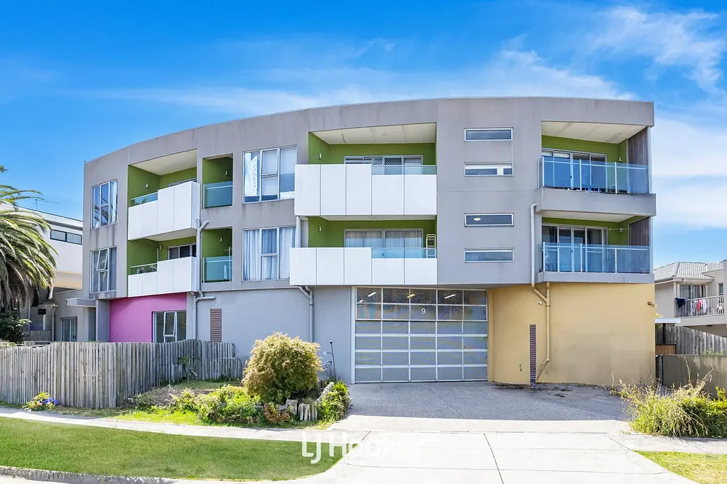 Dandenong 2Kwarto Style, Space & a Great Location!