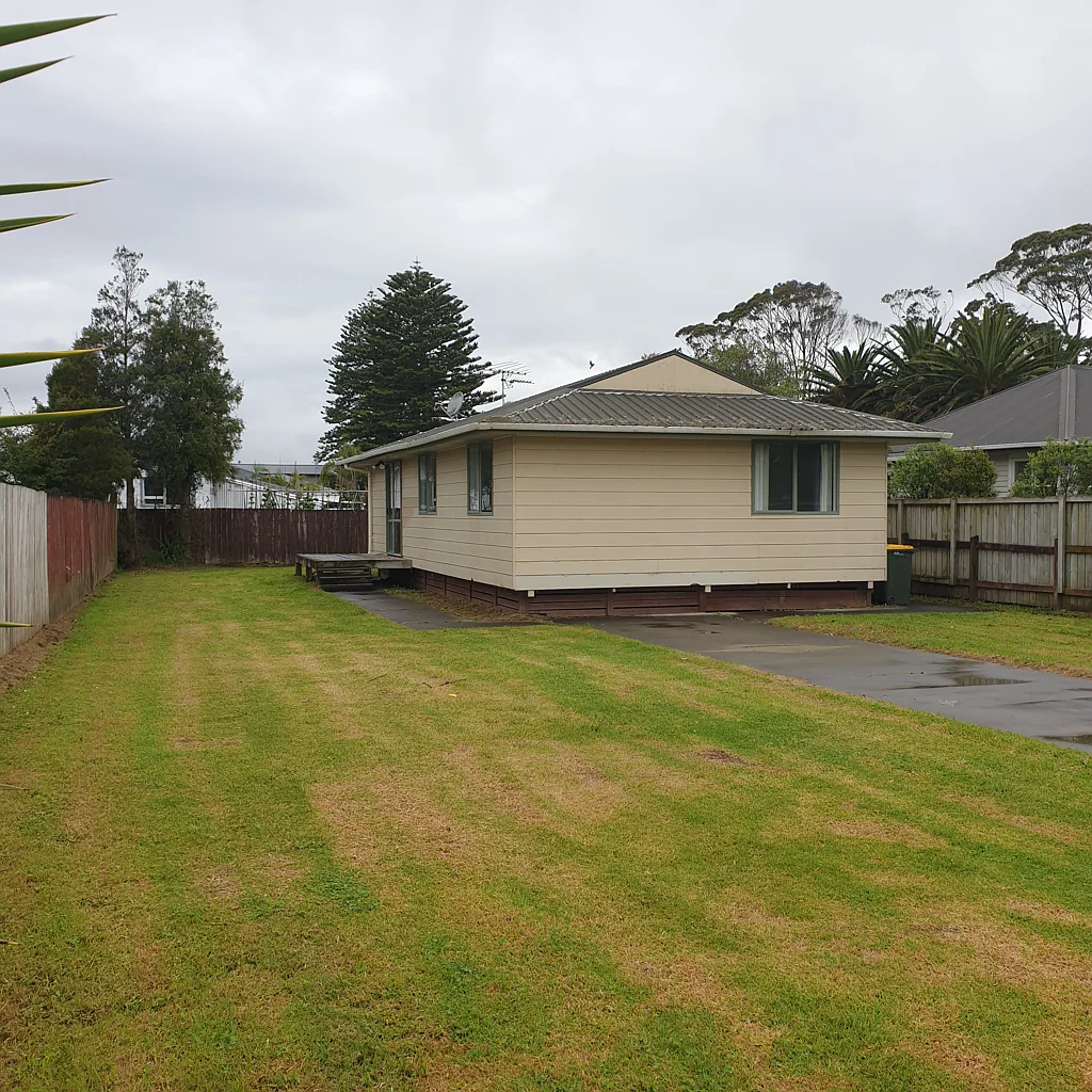Parakai 3 Bed Rental