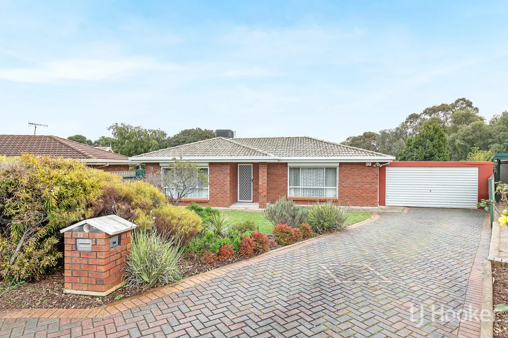 15 Carob Crescent, Craigmore, SA 5114