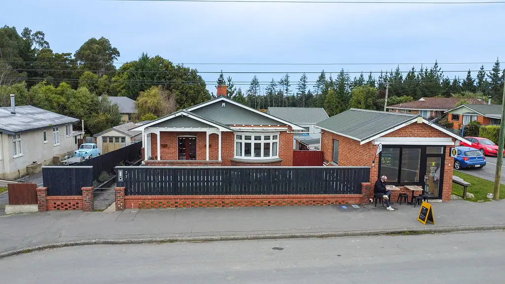 Fairfield 3Moenga Home, Income & Location - Fairfield Opportunity!
