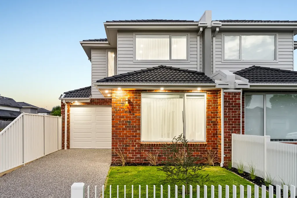 Altona North 4ห้องนอน Brand New Contemporary Living in a Prime Altona North Location