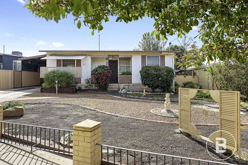 North Bendigo 3બેડરૂમ Classic Weatherboard Charm on a Generous 732sqm