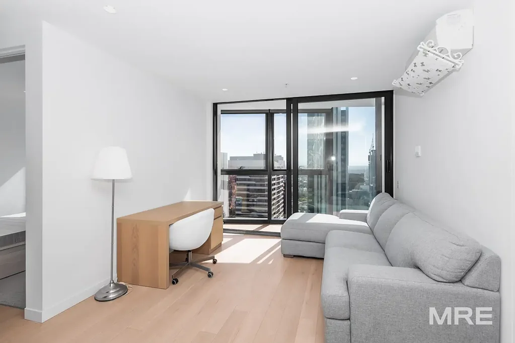 Modern furnished apartment with enviable city views