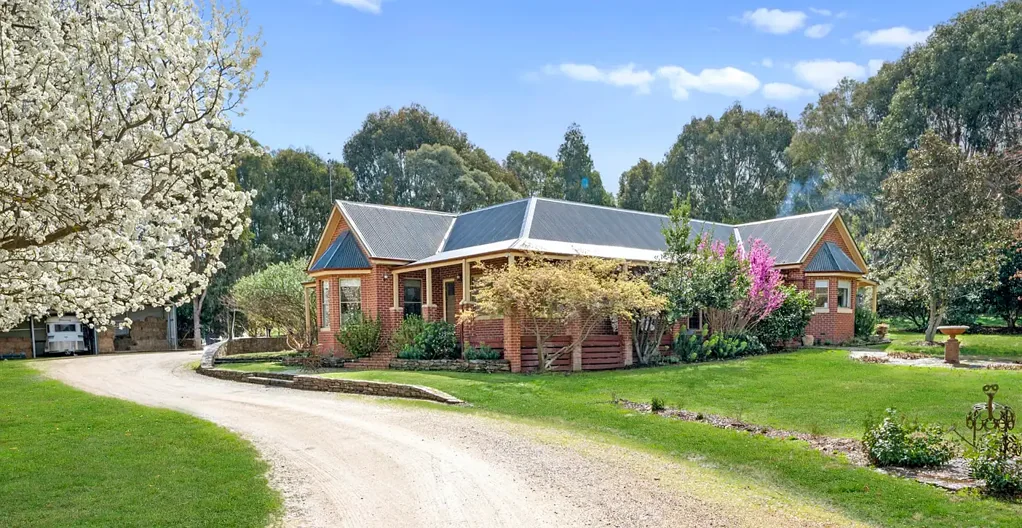 Mansfield 4ਬੈੱਡਰੂਮ Downsize without Downsizing - Country Calm & Town Convenience