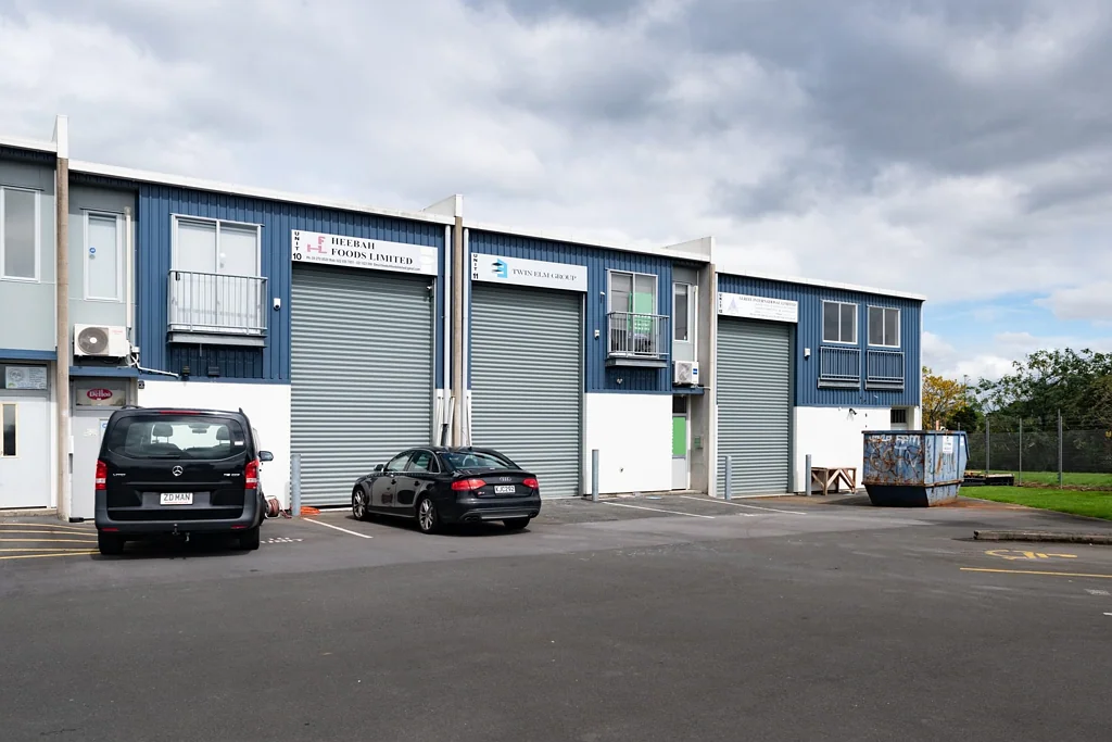 Papatoetoe High Stud Tilt Slab Warehouse 146sqm | Avail Now!
