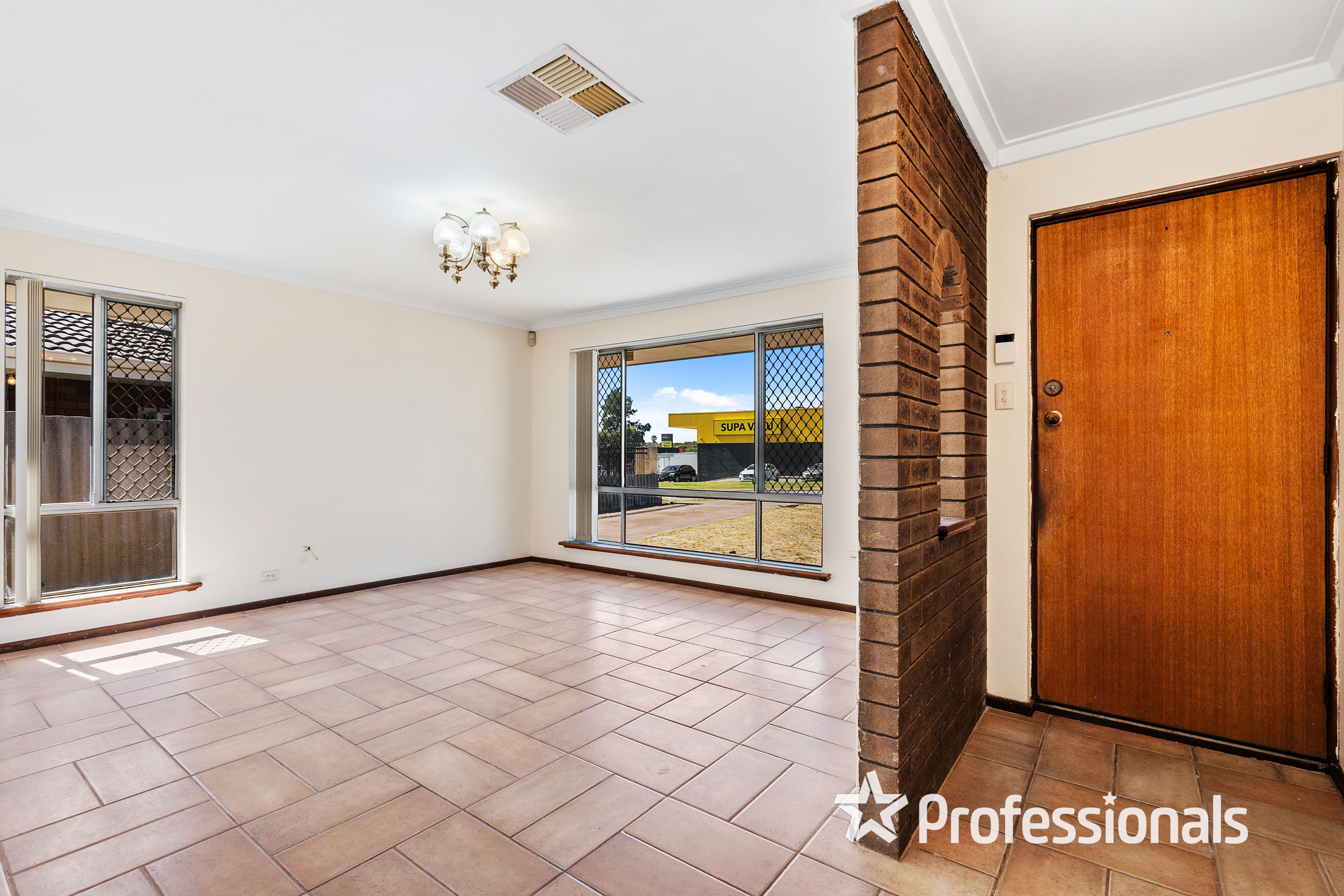 11 BALGONIE AV, GIRRAWHEEN WA 6064, 0房, 0浴, House