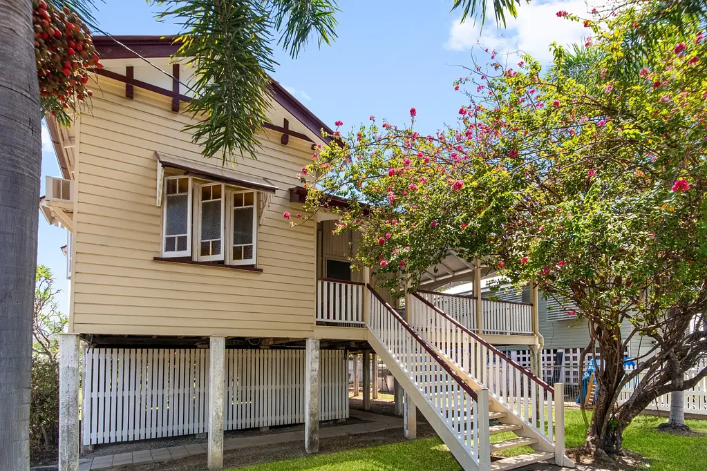 21 Bayswater Road, Hyde Park, QLD 4812