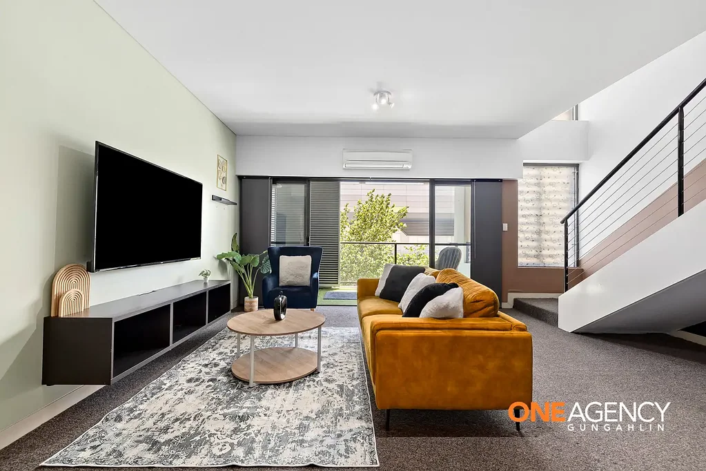 Gungahlin 2ห้องนอน Modern Two-Storey Apartment in the Heart of Gungahlin