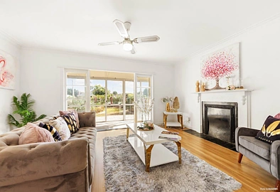 Beautifully renovated, low-maintenance family home in Papakura