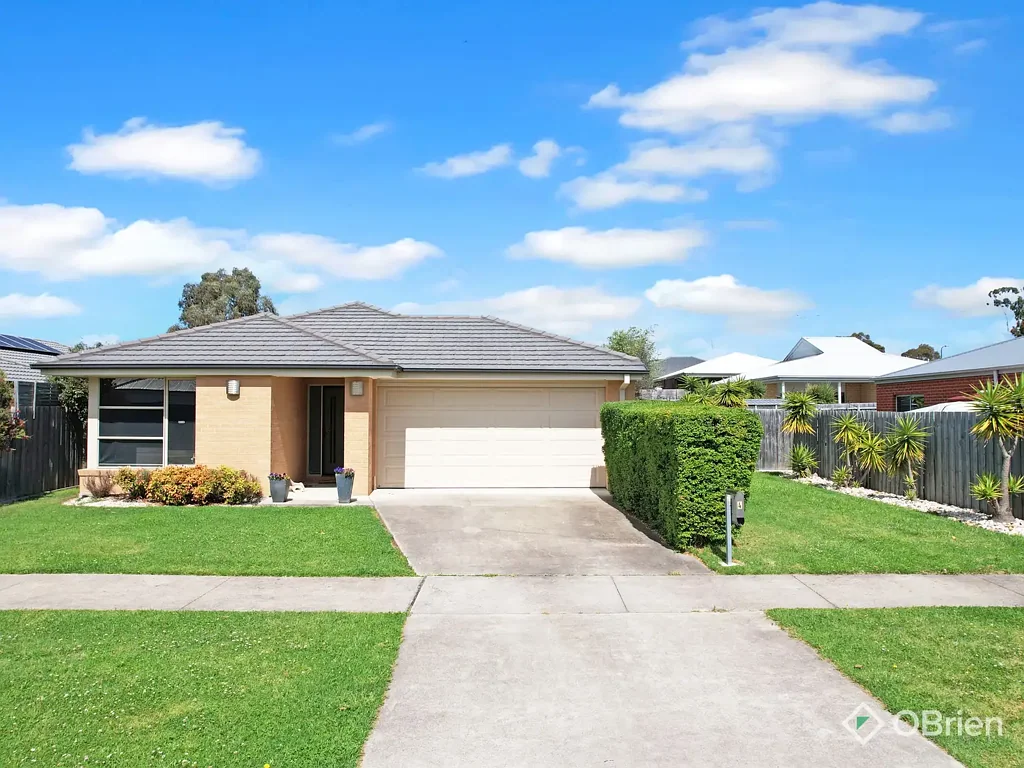 4 Schrader Court, Eastwood, VIC 3875