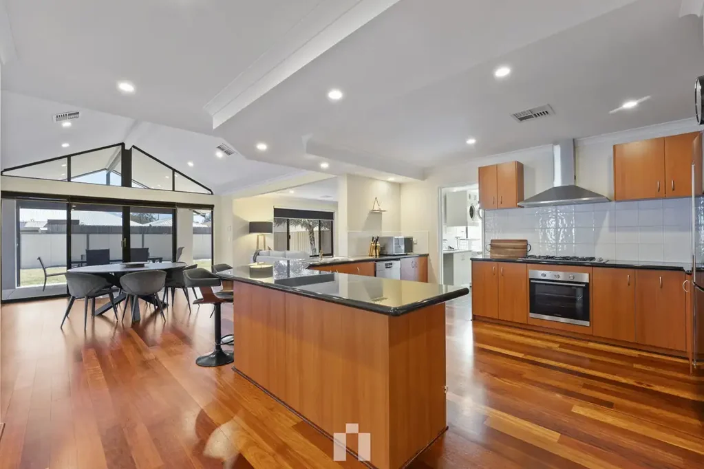 3 Isaac Street, Hammond Park, WA 6164